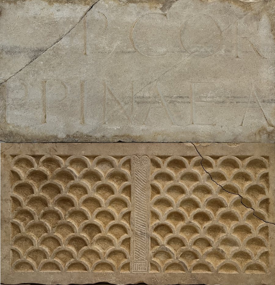 File:Roman marble stone found in Almonte (Spain).jpg