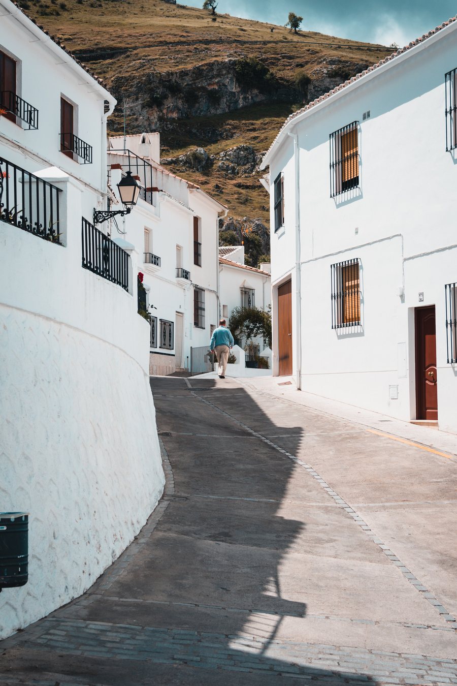 File:Zuheros, Spain (Unsplash).jpg