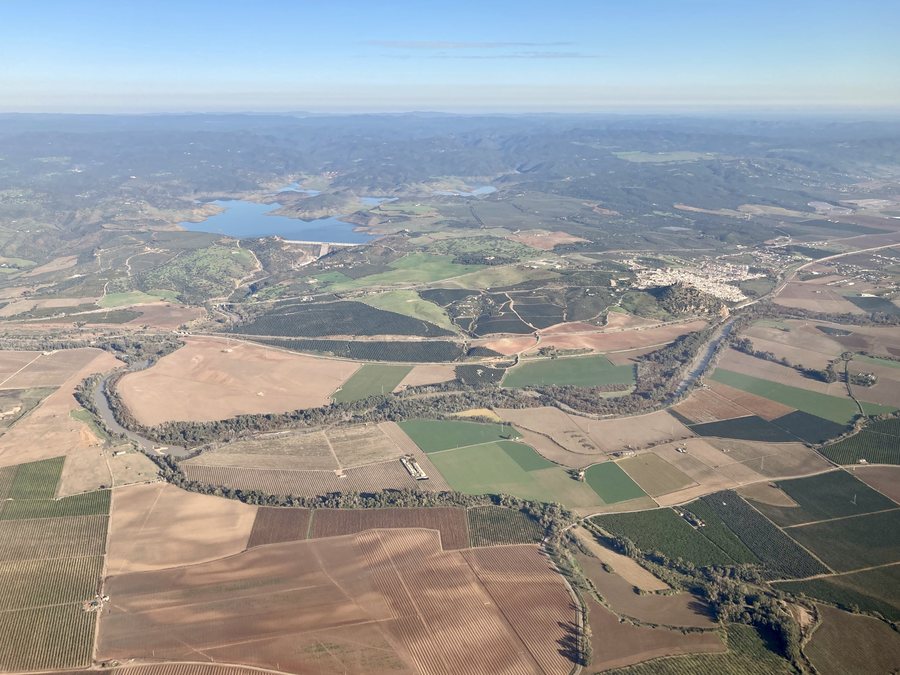 File:Almodóvar del Río aerial 2.jpg