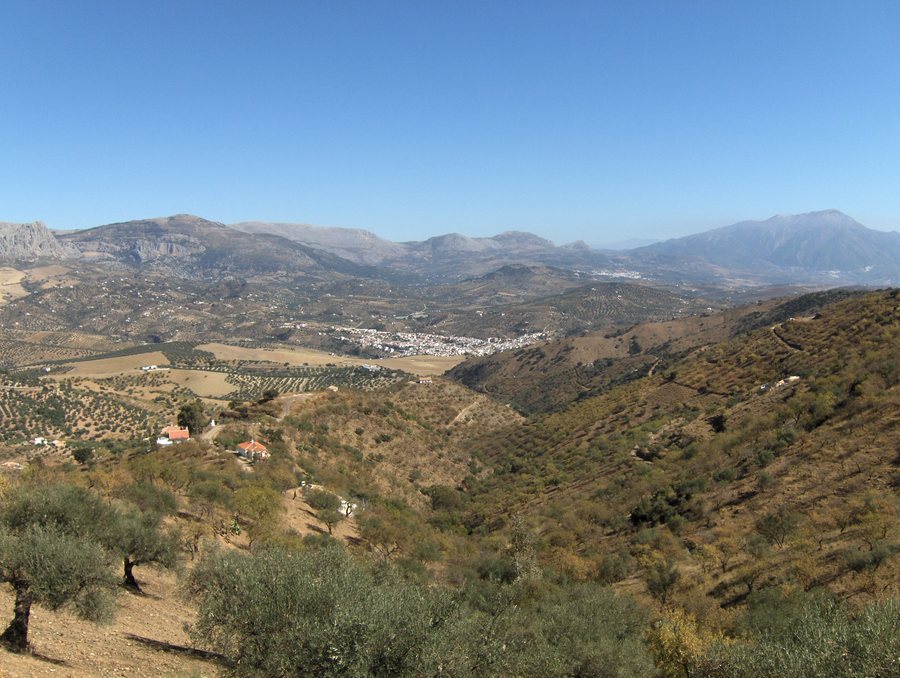 File:Riogordo-la Maroma.jpg