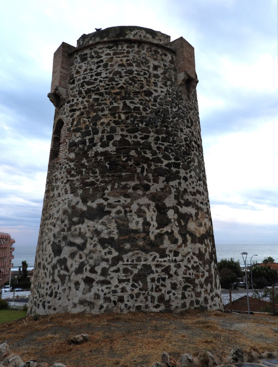 File:Torre de Benagalbòn 03.jpg