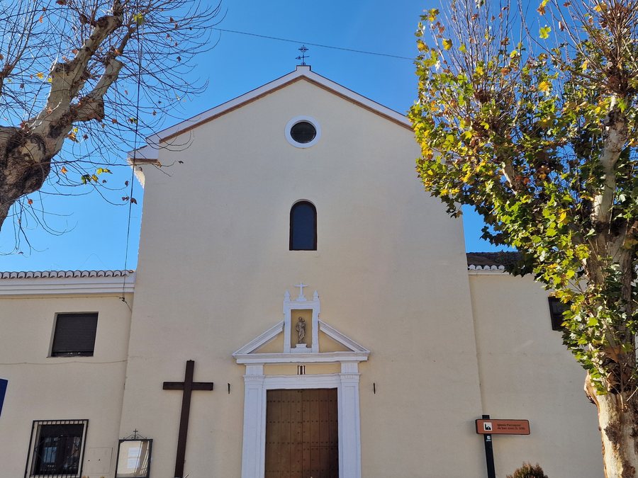 File:Fachada de la Iglesia de San José (Purchil, Granada).jpg