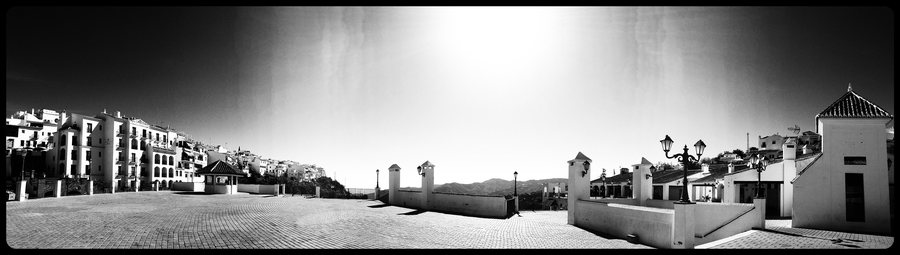 File:Frigiliana-skyline.jpg