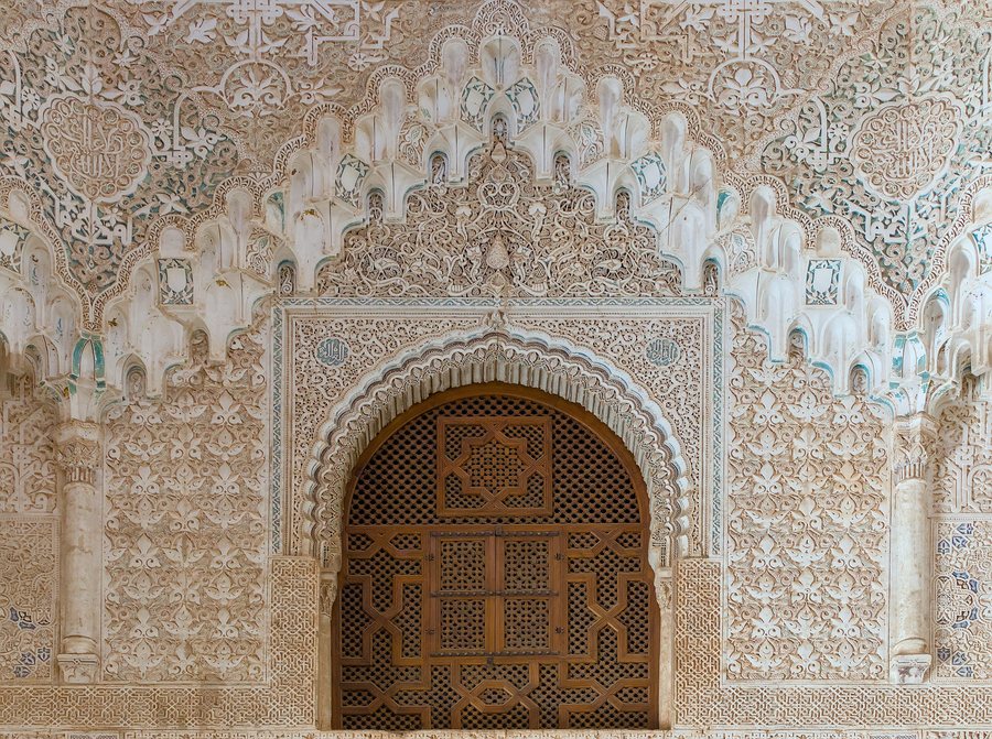 File:Granada - Alhambra - Palacios nazaríes - Sala de las Dos Hermanas - 1.jpg