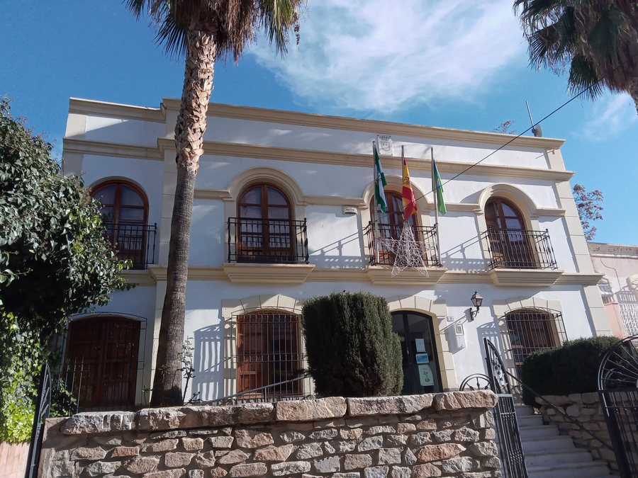 File:Casa Consistorial Terque.jpg