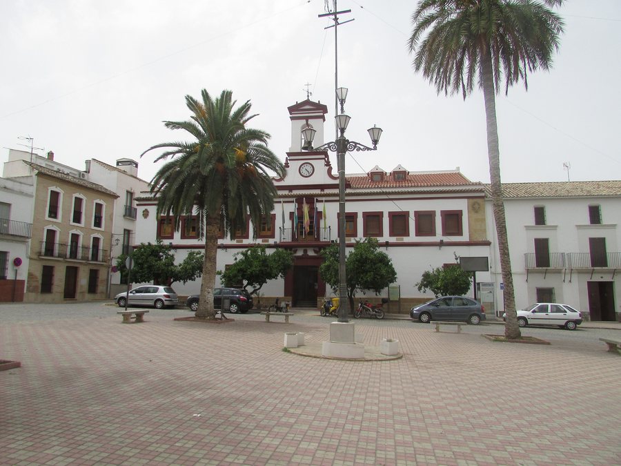 File:Ayuntamiento de Lopera, Lopera, 20 July 2016.JPG